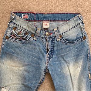 true religion light wash low rise jeans❣️